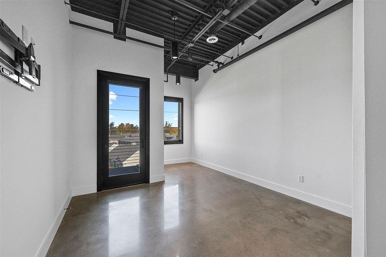 1131 Fairview Ave SUITE 309 Bowling Green, KY 42103  | Single Family