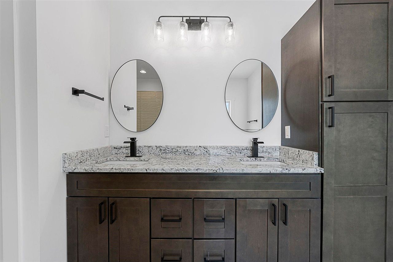 8772 Bale Twine Ct Bowling Green, KY 42104  | Single Family