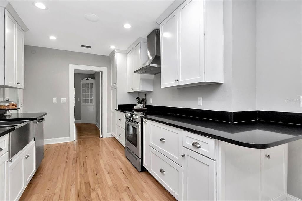 1003 E Clifton St Tampa, FL 33604 | Single Family