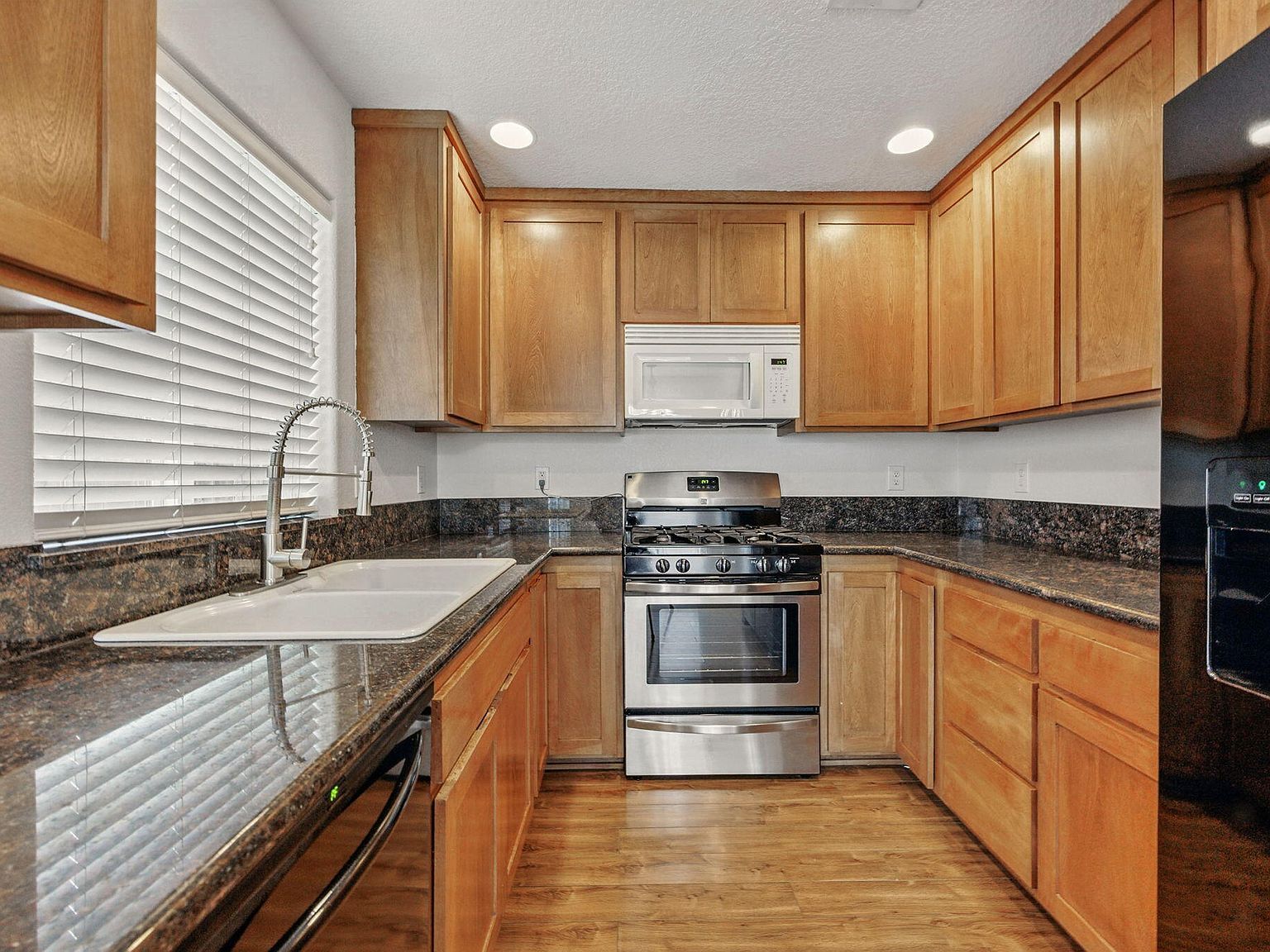 317 Bayou Pl Grants Pass, OR 97526  | Single Family