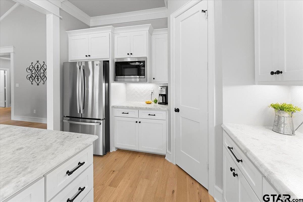 416 Deer Point Cv Chandler, TX 75758  | Single Family