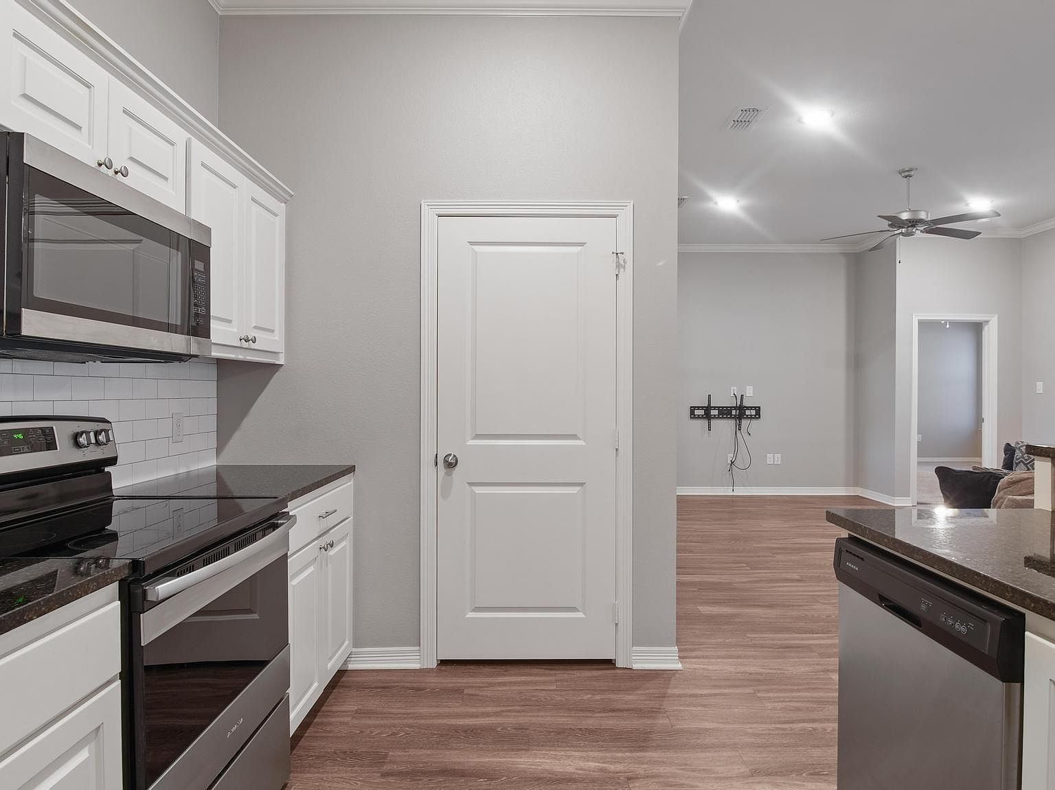 2927 Meadow Brook Trl Tyler, TX 75701  | Single Family