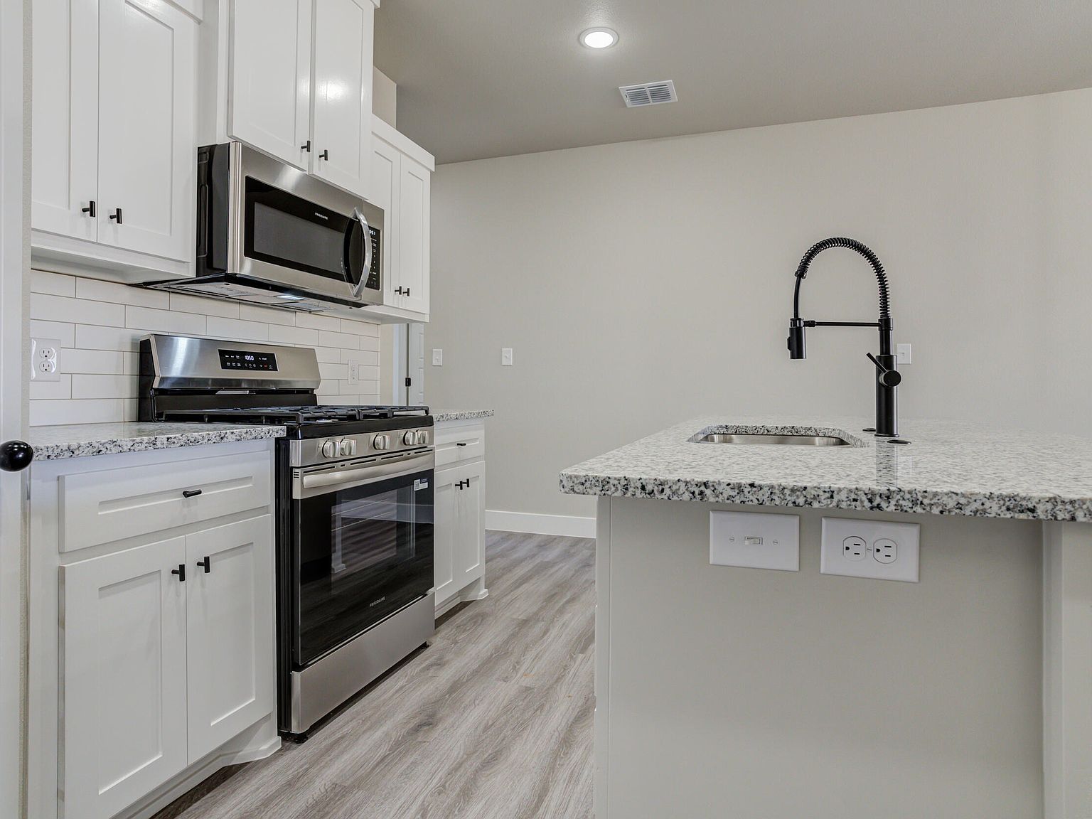 6928 12th St Lubbock, TX 79416  | Single Family