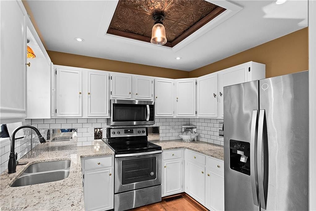 1916 Chateau Rdg Winston Salem, NC 27103  | Single Family