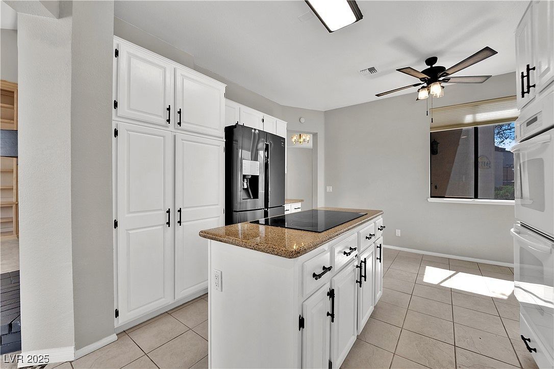 2714 Bridgepointe Dr Las Vegas, NV 89121 | New build