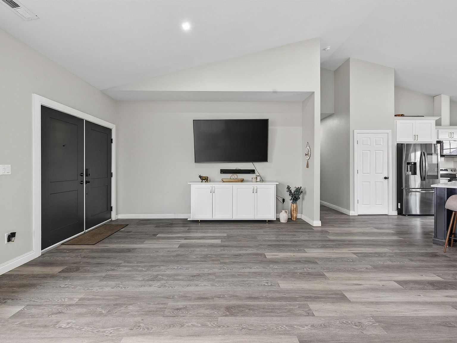 2135 Ray Rd Sunnyside, WA 98944 | Single Family