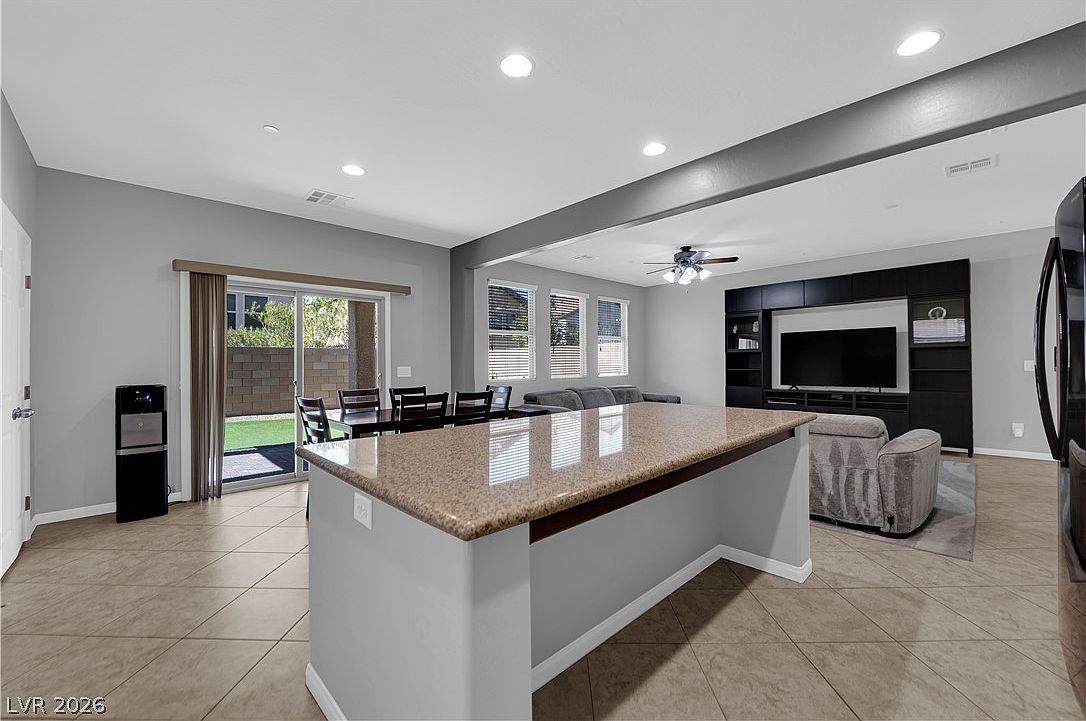 987 Via Del Campo Henderson, NV 89011  | Single Family