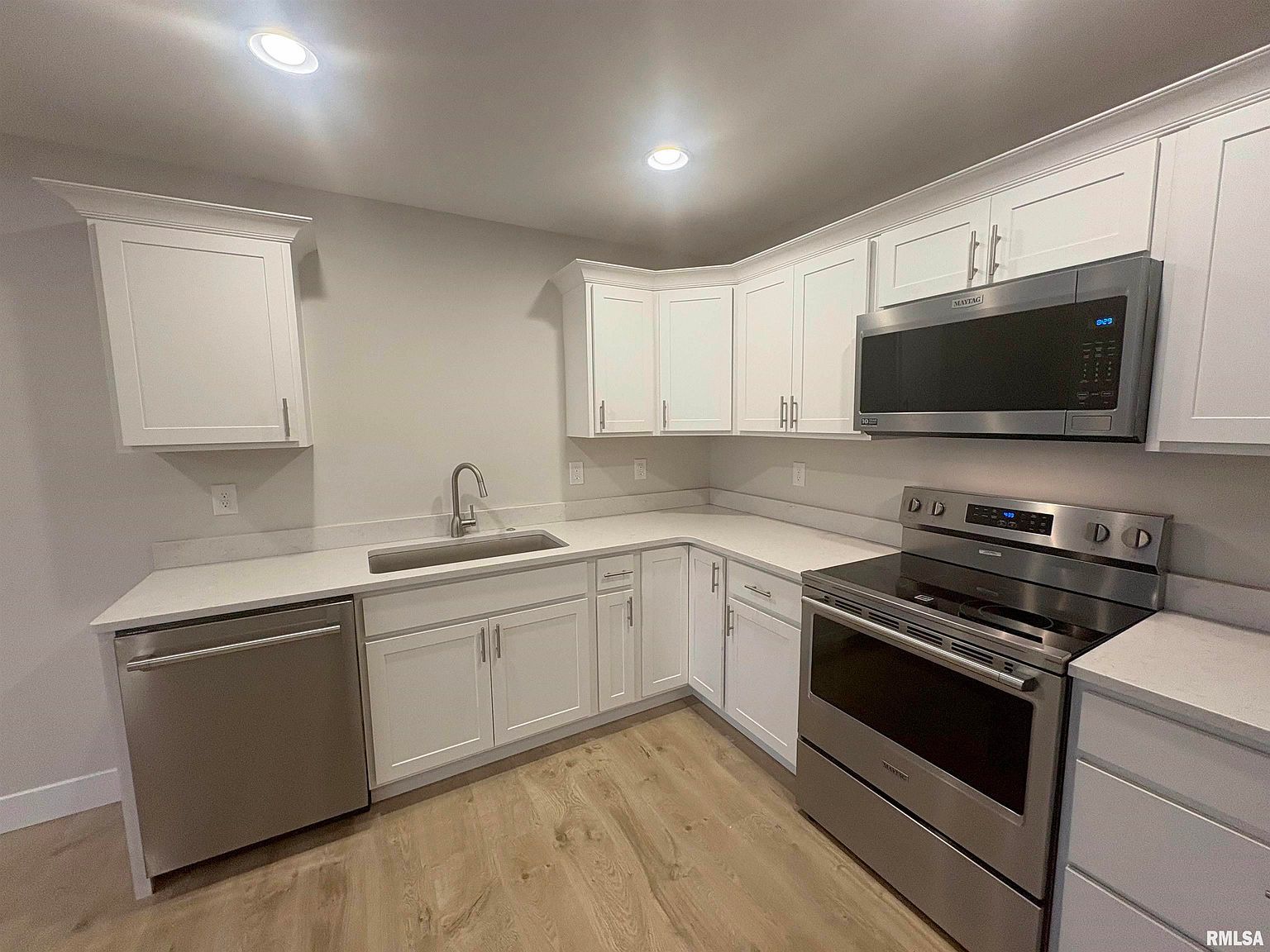 1109 Lawson St Washington, IL 61571  | Single Family