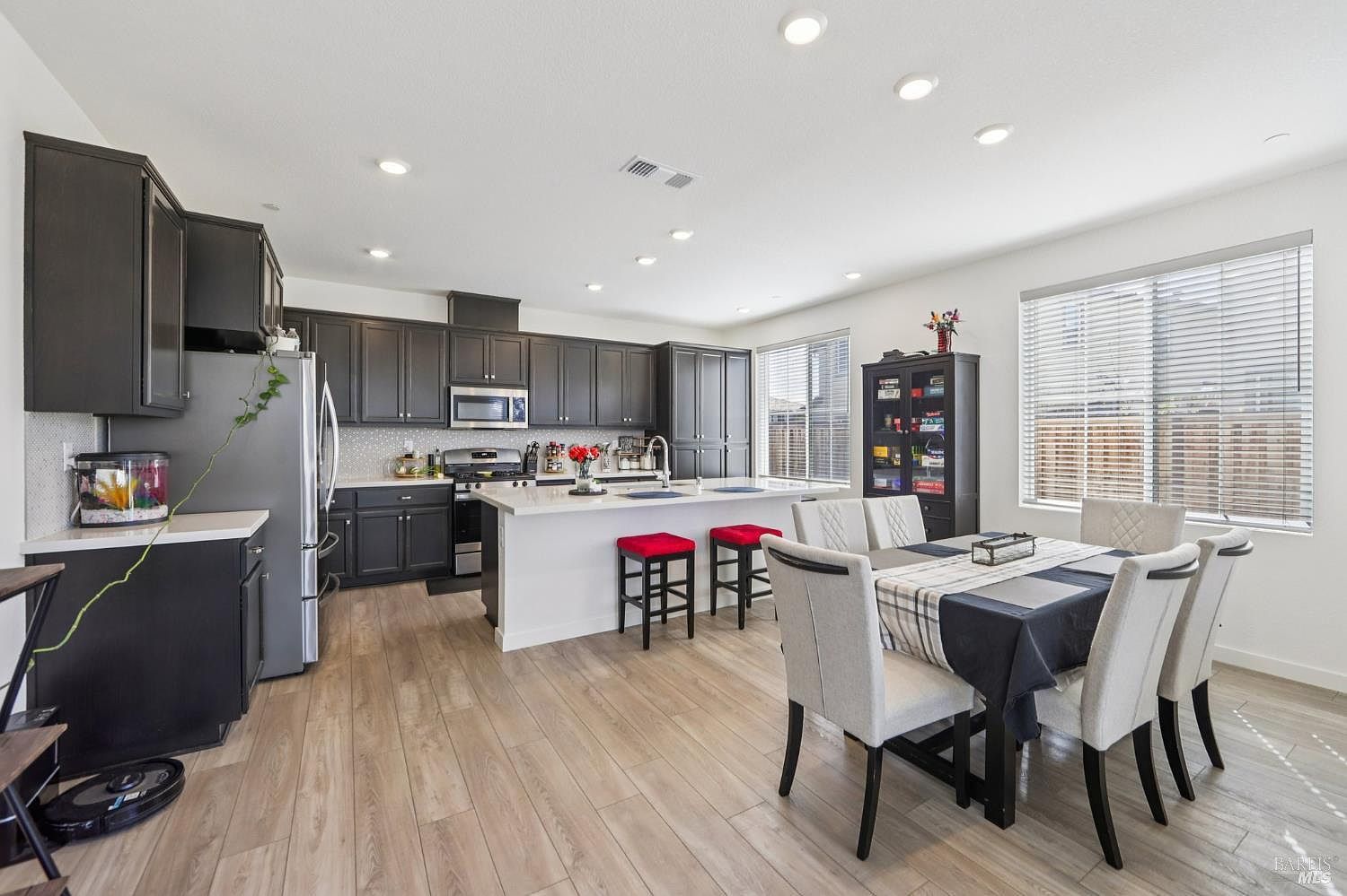 2464 Lake Club Dr Fairfield, CA 94533  | Single Family