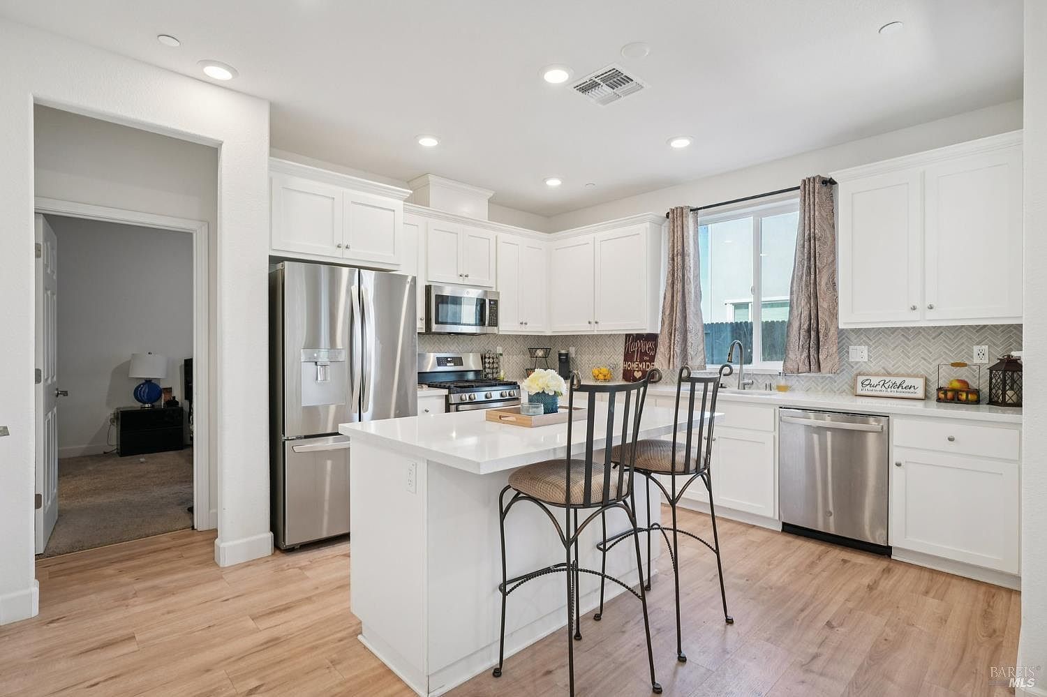 3042 Vasquez Ct Vacaville, CA 95688  | Single Family