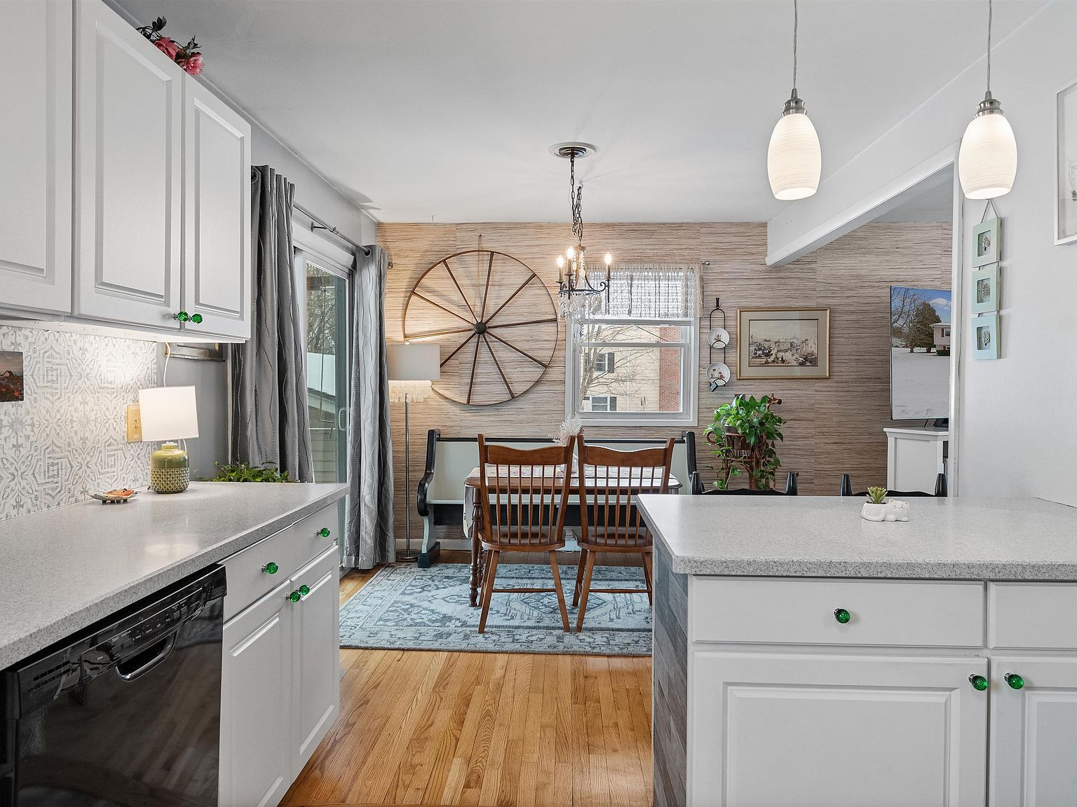 45 Pioneer St Essex Jct, VT 05452  | Single Family