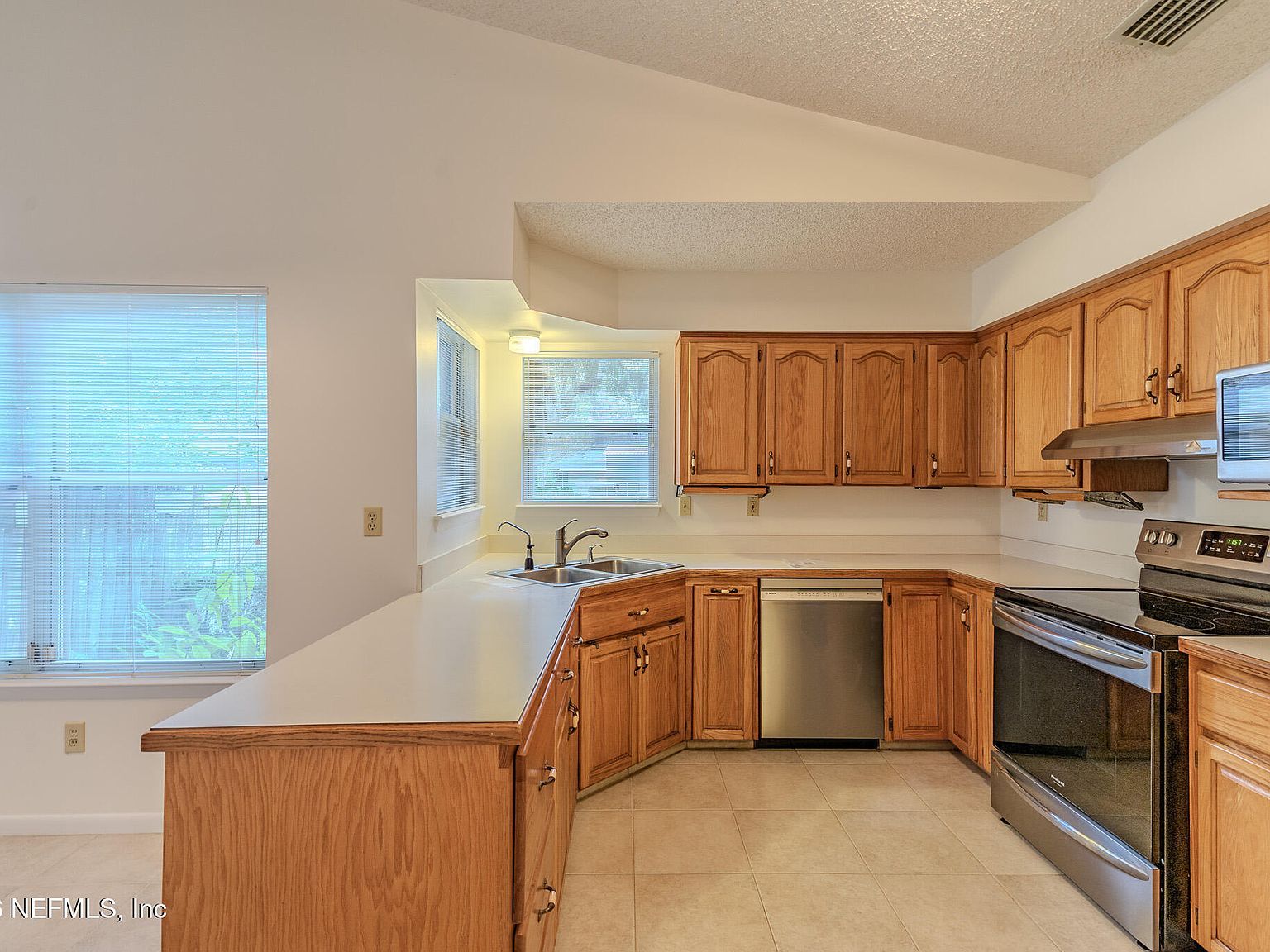 15221 Landmark Cir N Jacksonville, FL 32226  | Single Family