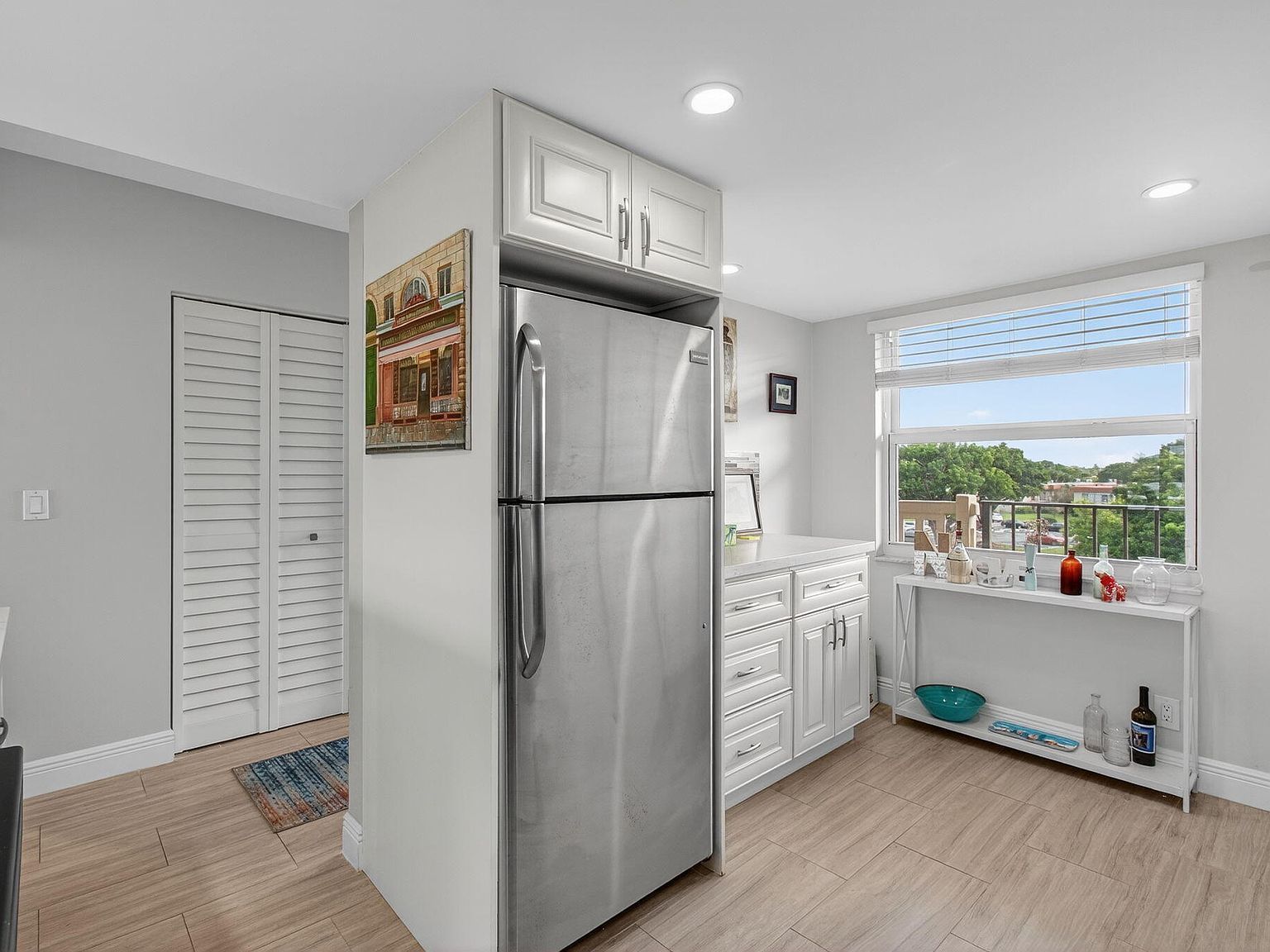 25 Abbey Ln APT 402 Delray Beach, FL 33446  | Condominium