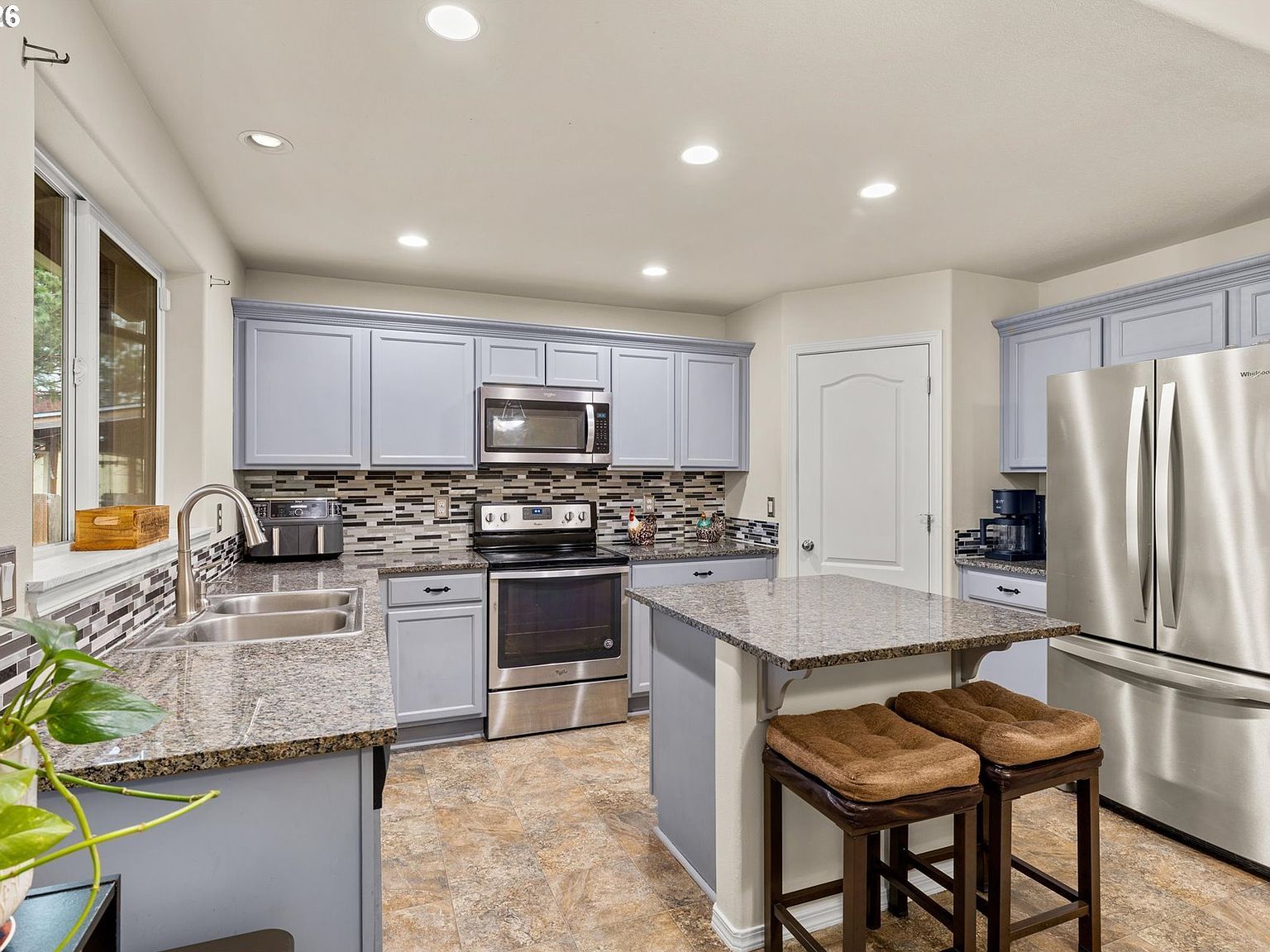 2985 Oxford St Woodburn, OR 97071 | Single Family