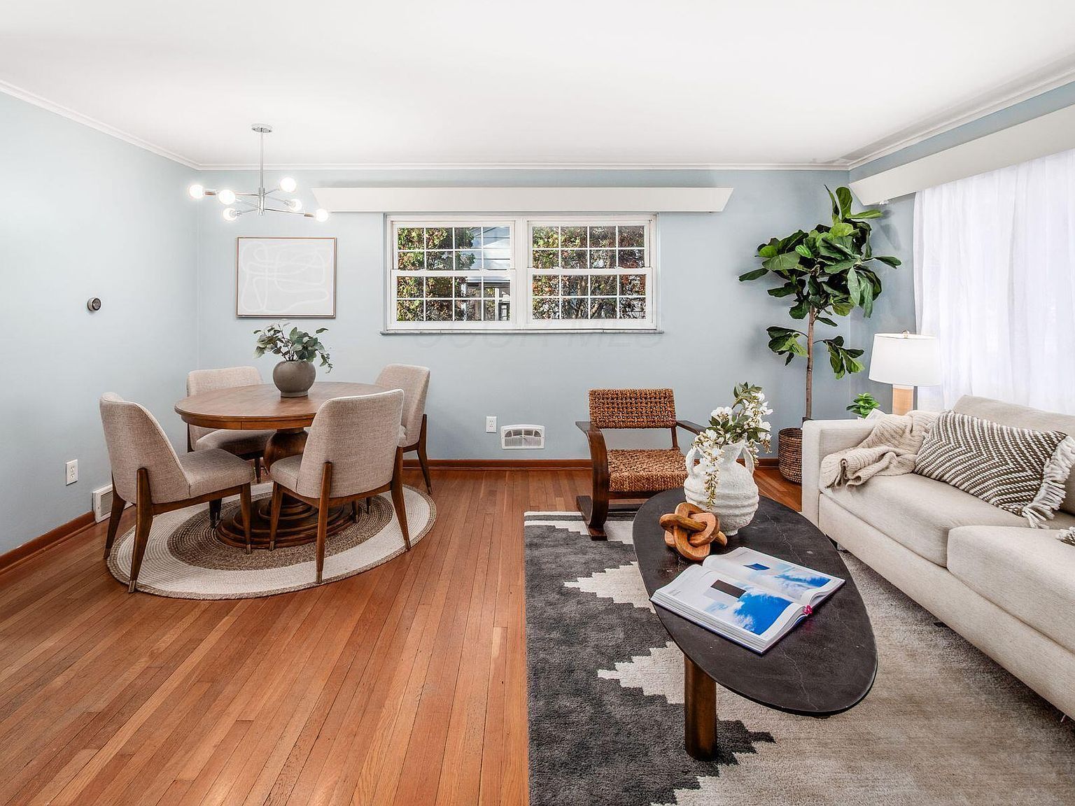 49 W Henderson Rd Columbus, OH 43214  | Single Family