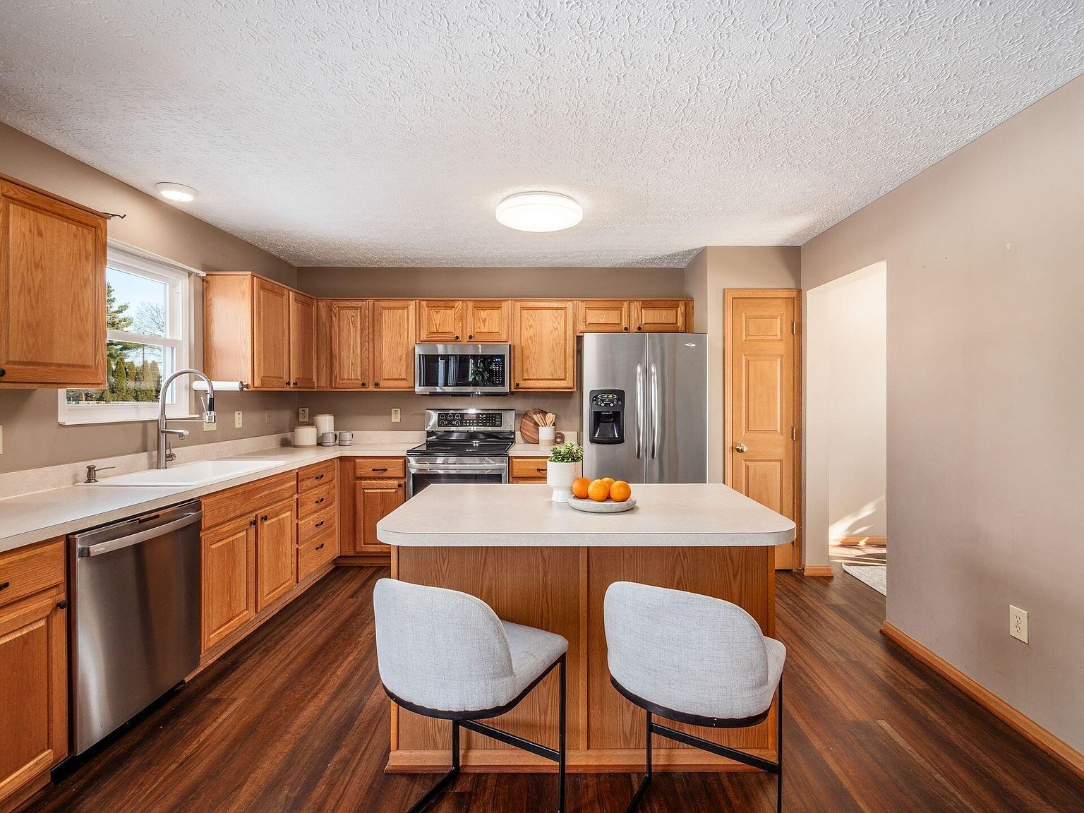 6470 Hemmingford Dr Canal Winchester, OH 43110  | Single Family