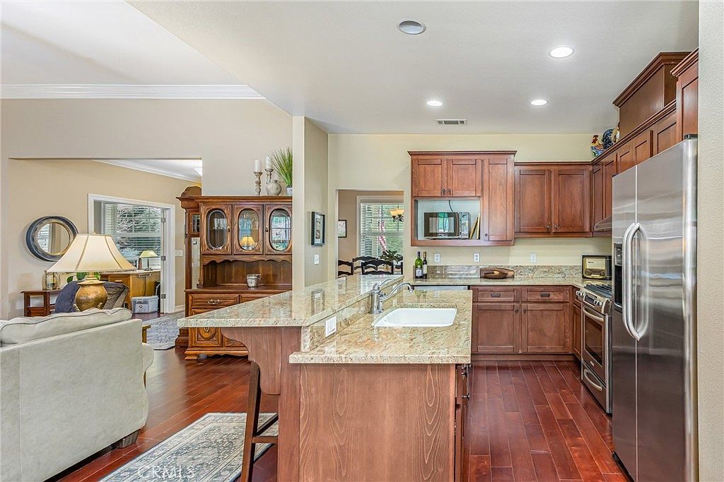 37240 Limekiln Dr Yucaipa, CA 92399  | Single Family