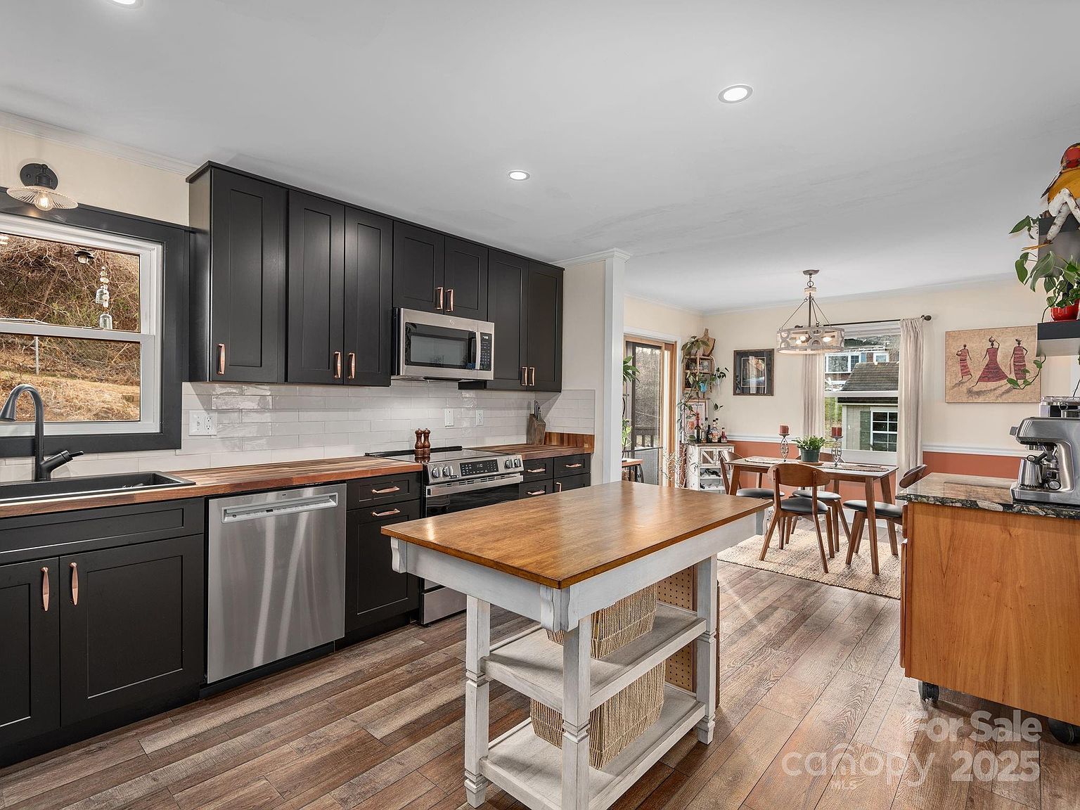 10 Village Park Dr Weaverville, NC 28787 | Single Family