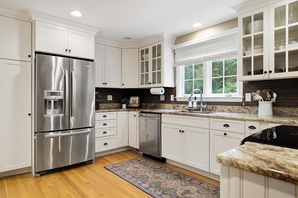 15 Knobb Hl Newbury, MA 01922 | Single Family