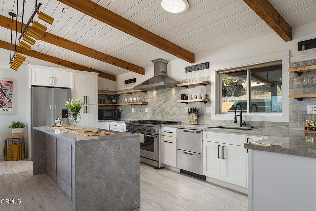 3086 Grove St Ventura, CA 93003  | Single Family