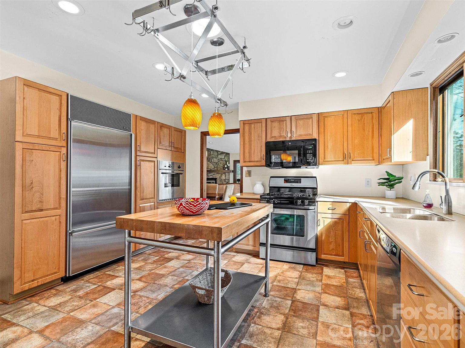 3802 Timber Trl Asheville, NC 28804 | Condominium