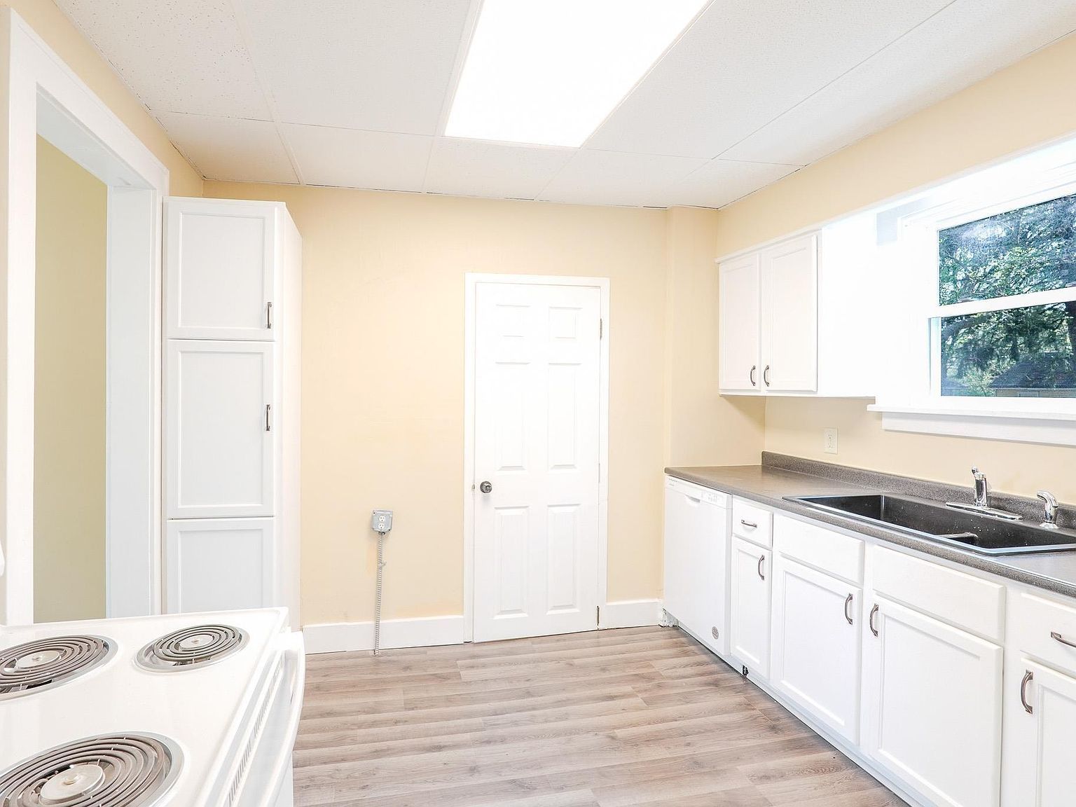 832 Hamilton Ave Fort Wayne, IN 46806 | Single Family