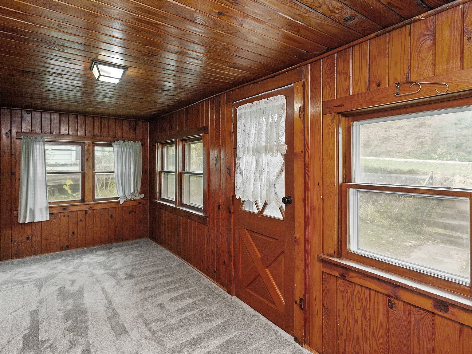 226 S Iowa St Colfax, IA 50054 | Single Family