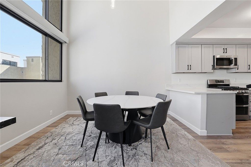 5310 Zelzah Ave Unit 302 Encino, CA 91316  | Condominium