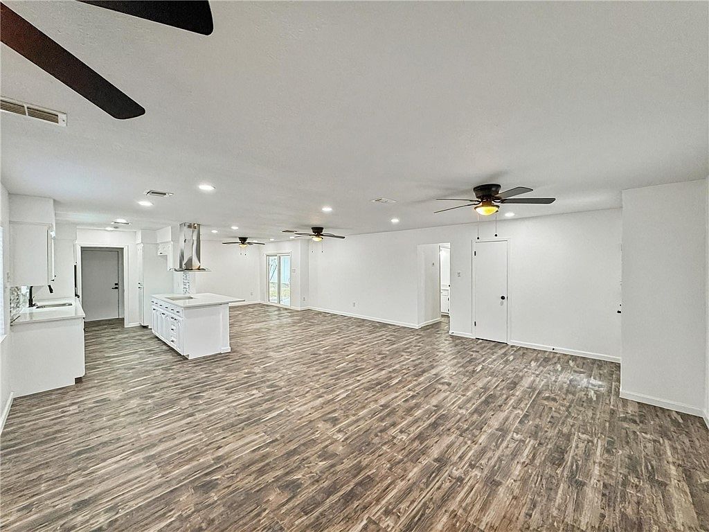 4053 Donaho Dr Corpus Christi, TX 78413  | Single Family