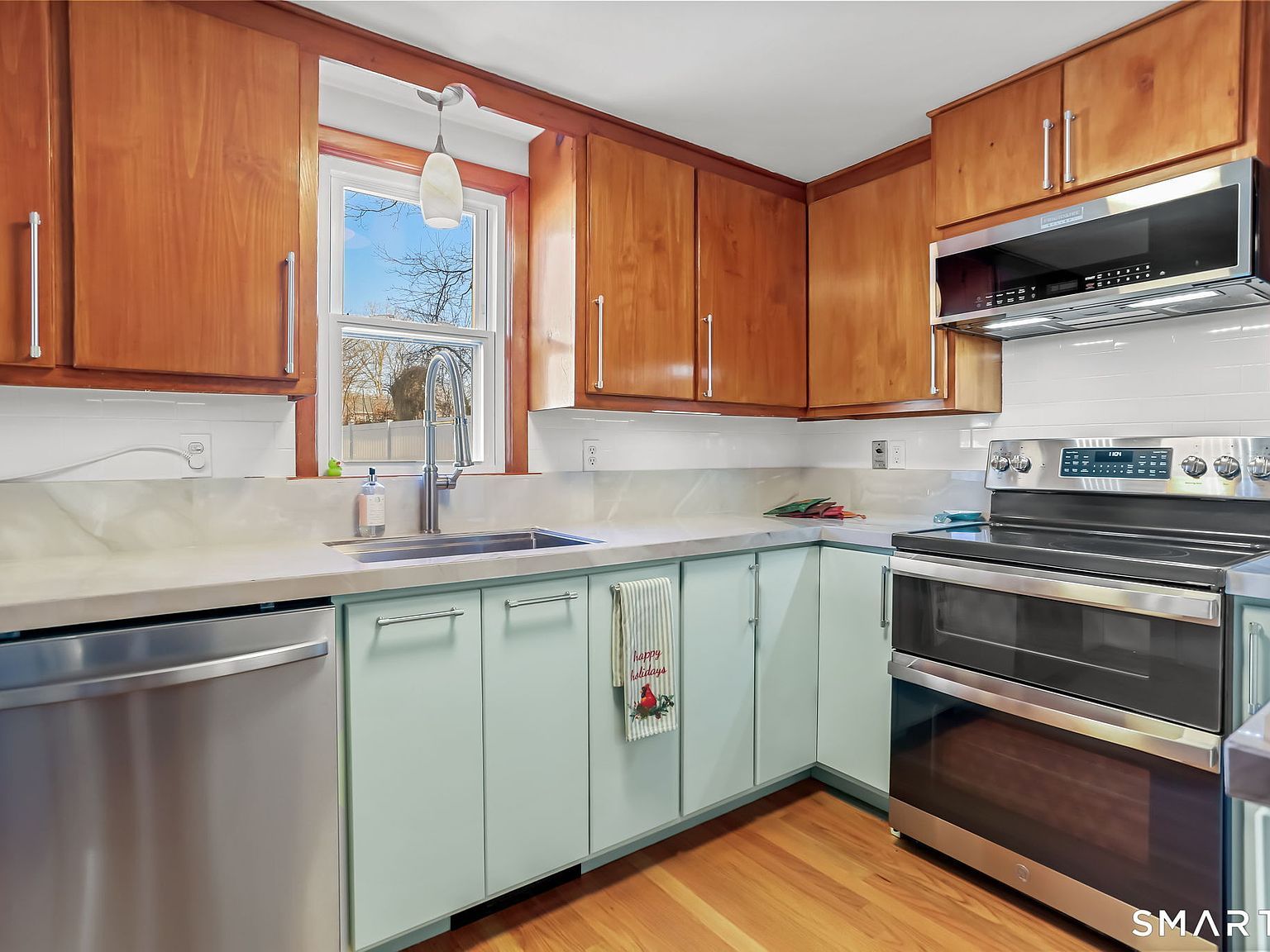 12 Arbor Ct Norwalk, CT 06854  | Single Family