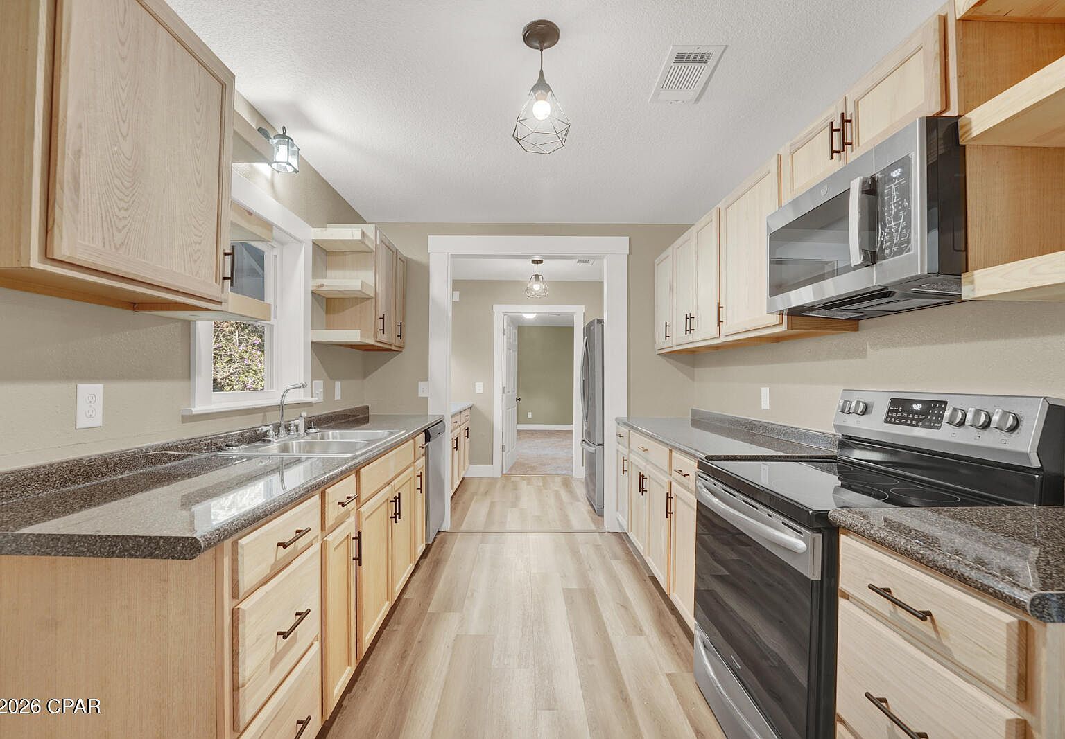 657 Main St Chipley, FL 32428  | Single Family