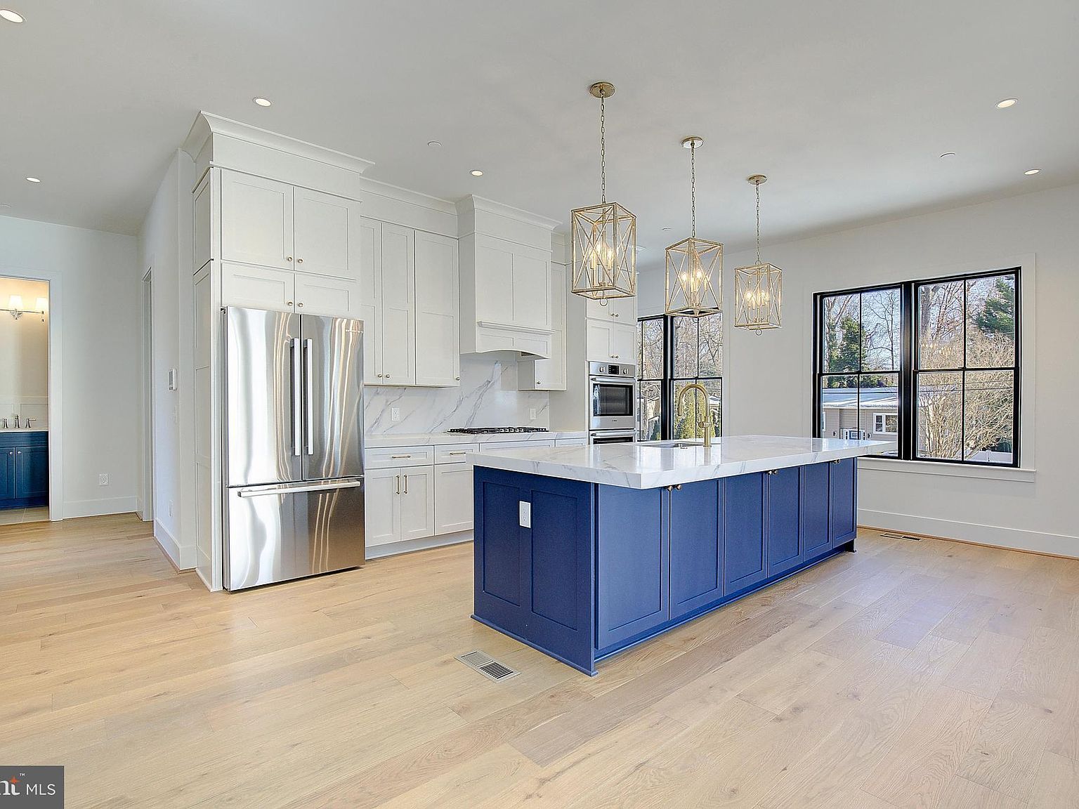 48A E Lake Dr Annapolis, MD 21403  | Single Family