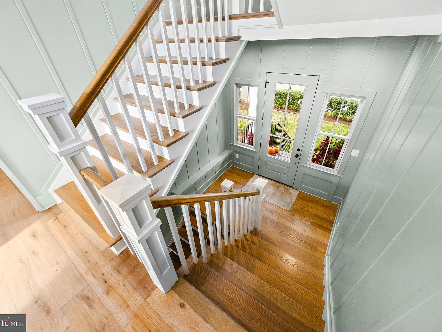 90 E Lake Dr Annapolis, MD 21403 | Single Family