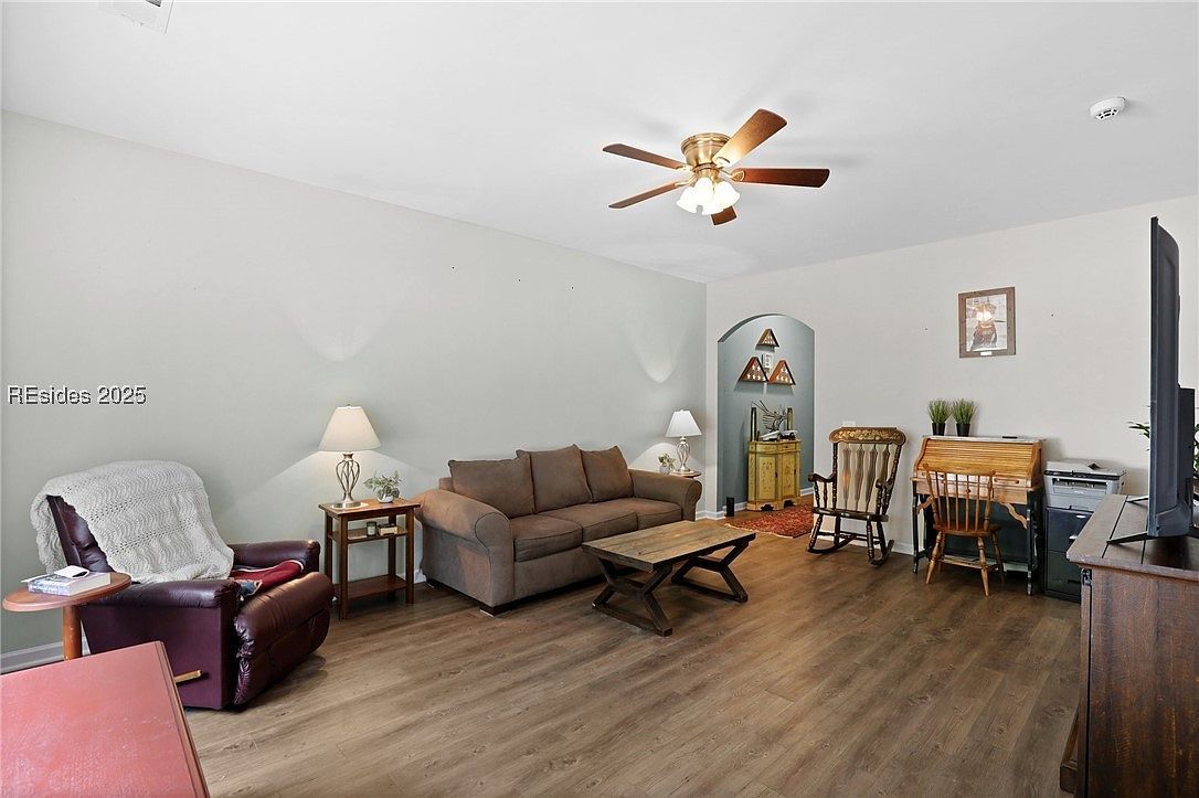 237 Turkey Oak Dr Bluffton, SC 29910  | Single Family