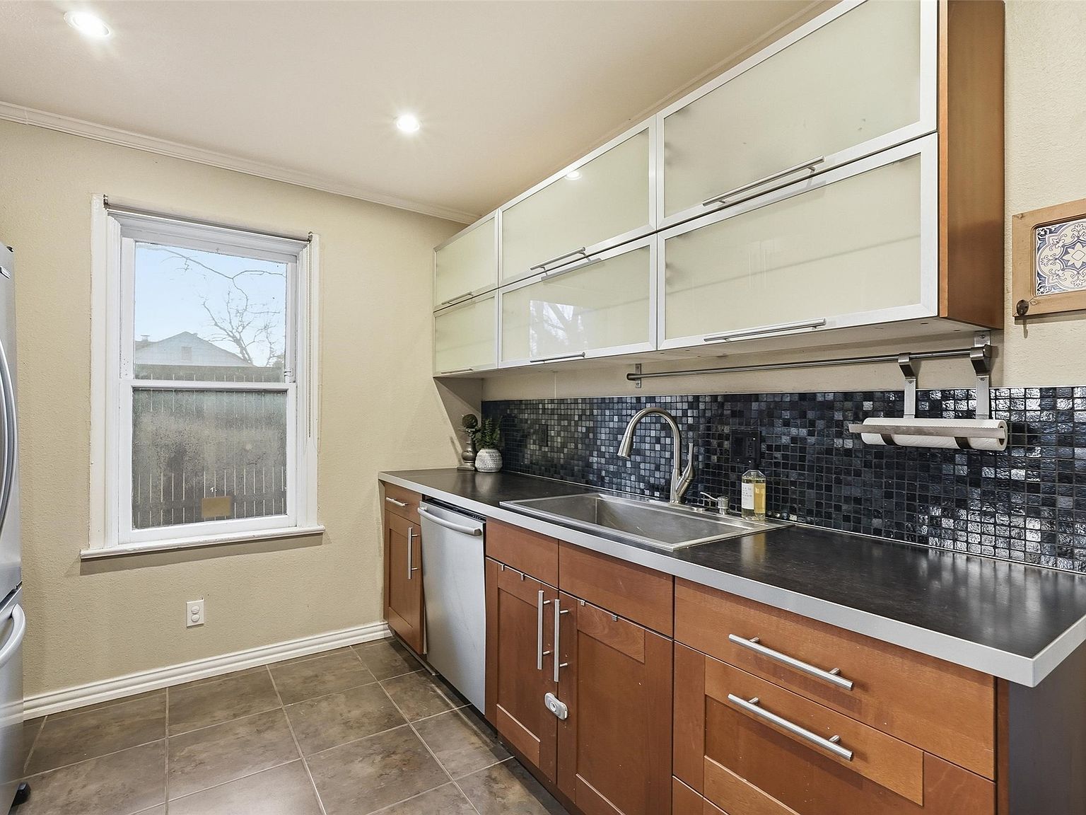 5326 Bradford Dr Dallas, TX 75235  | Single Family