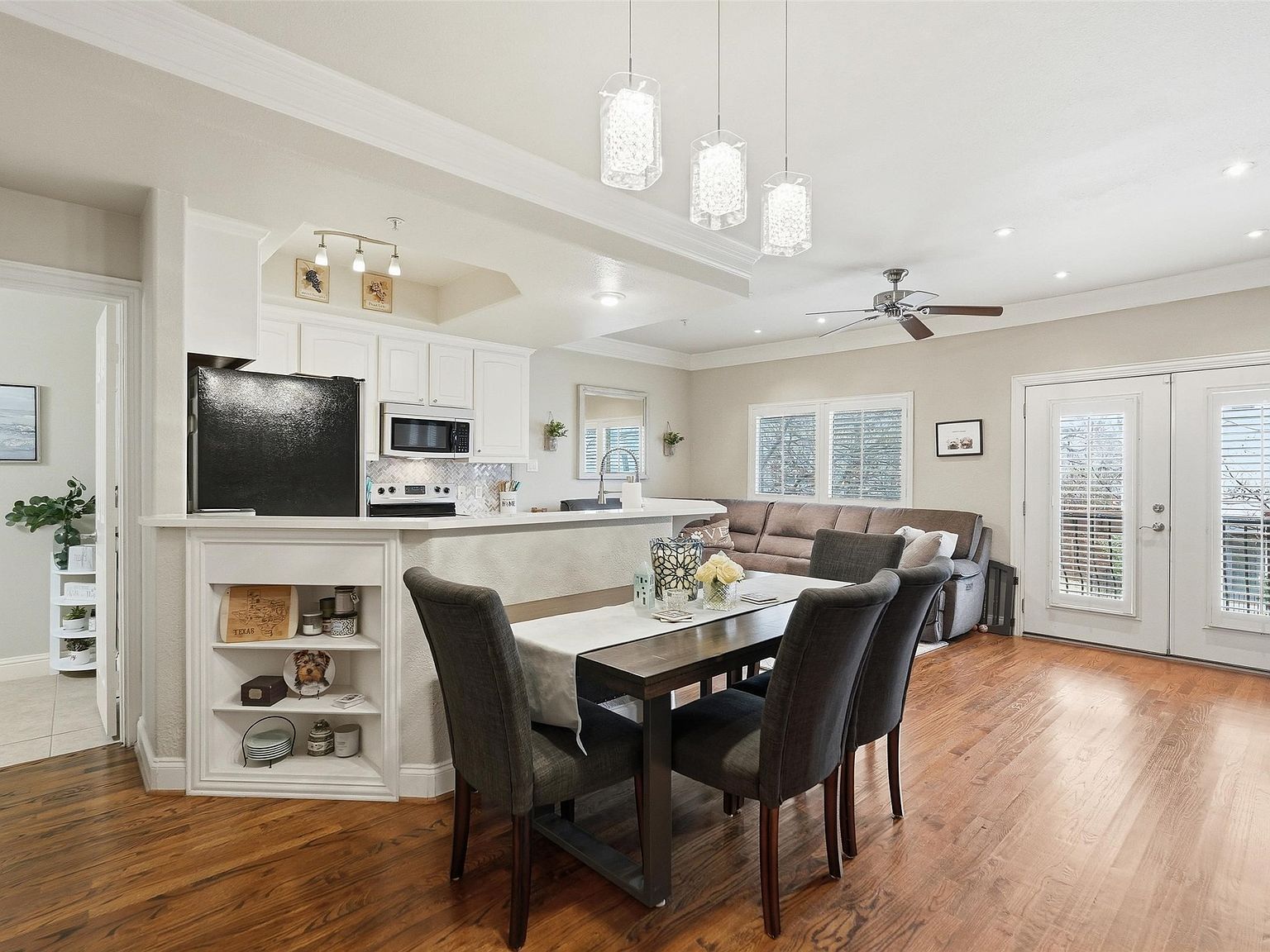 5617 Lindell Ave APT 5 Dallas, TX 75206  | Condominium