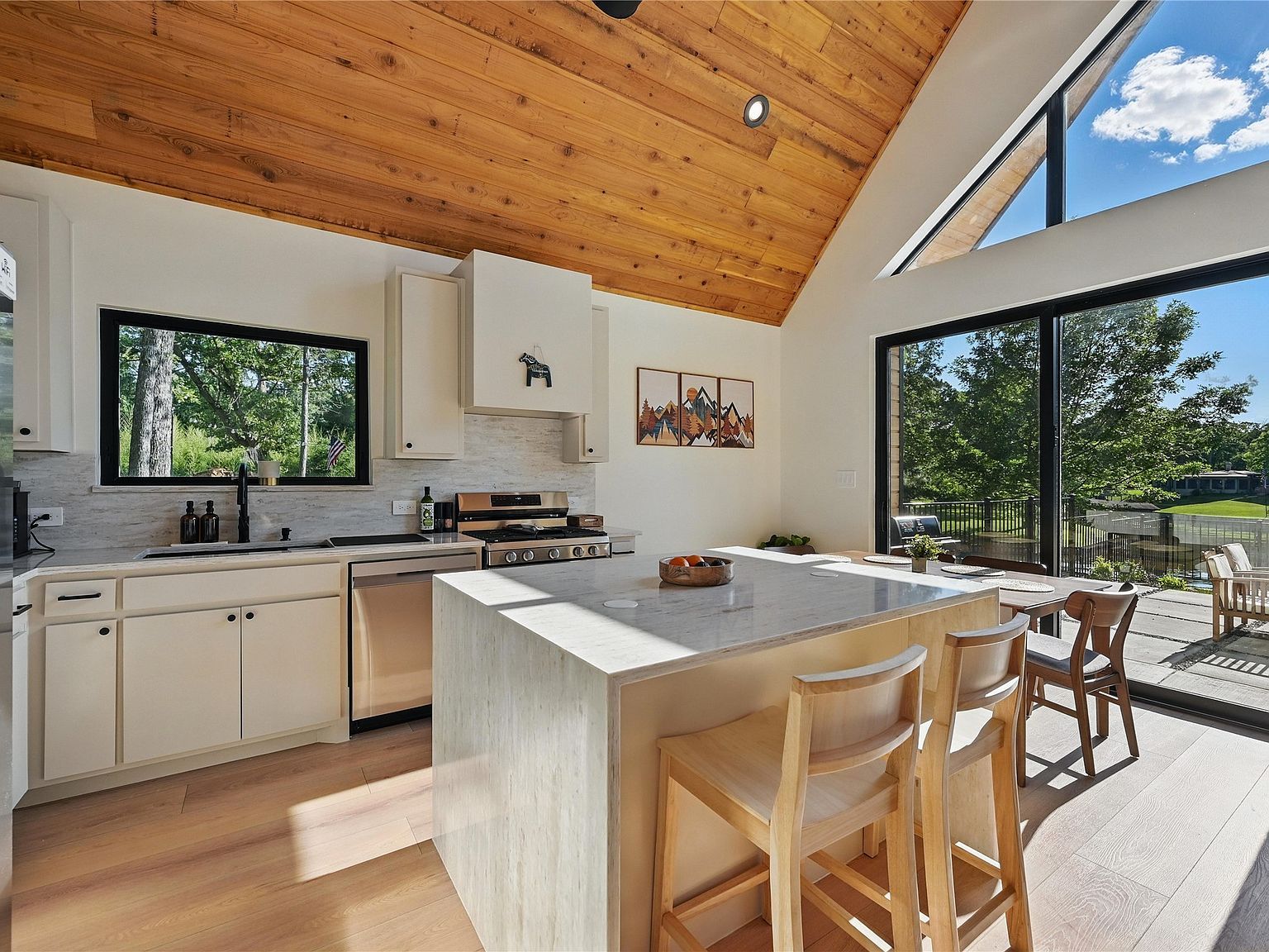 104 Greenwood Dr Trinidad, TX 75163 | Single Family