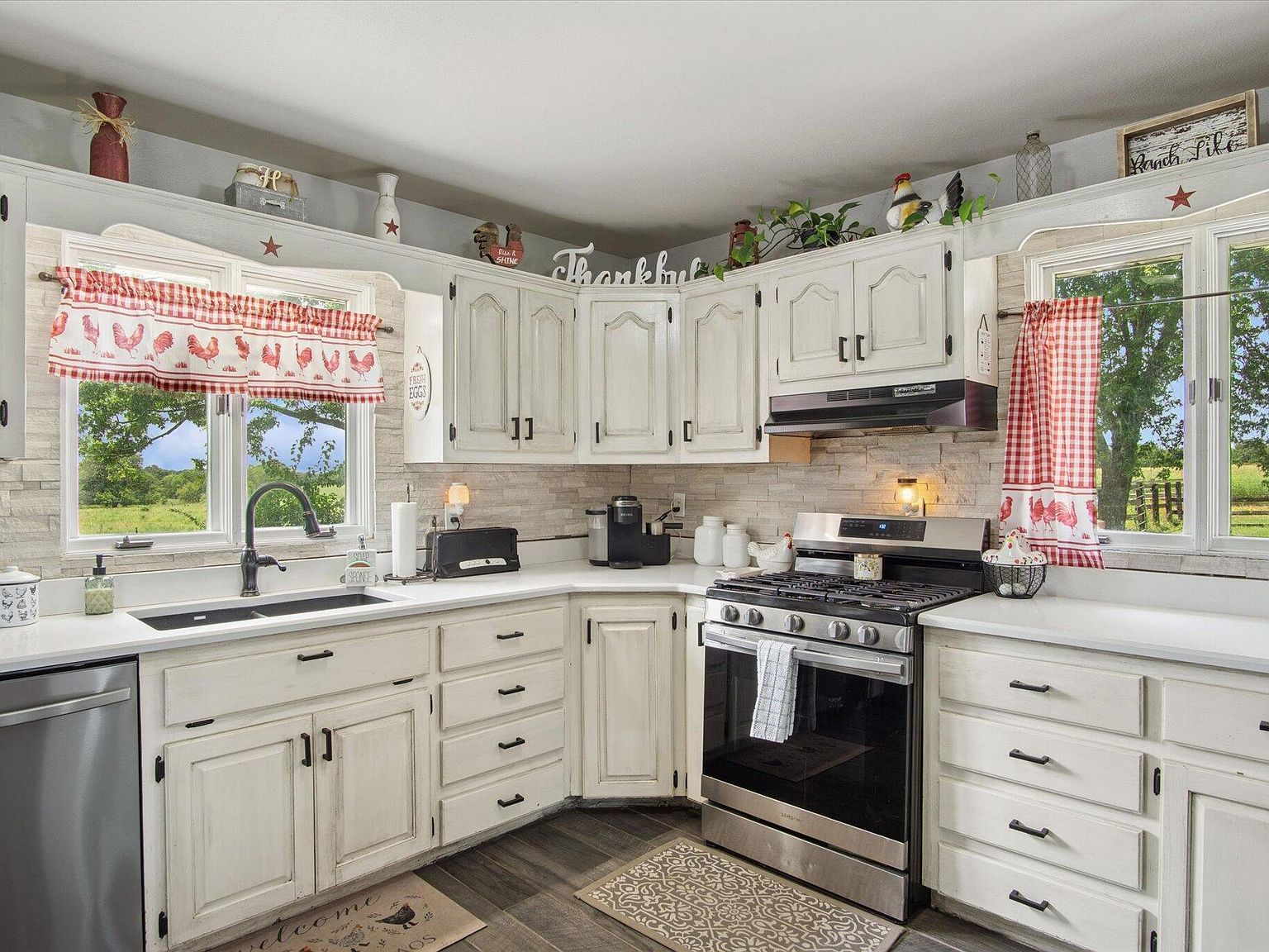 558 E 427th Rd Bolivar, MO 65613  | Single Family