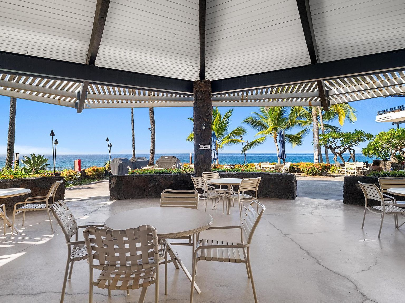 75-6082 Alii Dr #A308 Kailua Kona, HI 96740 | Condominium