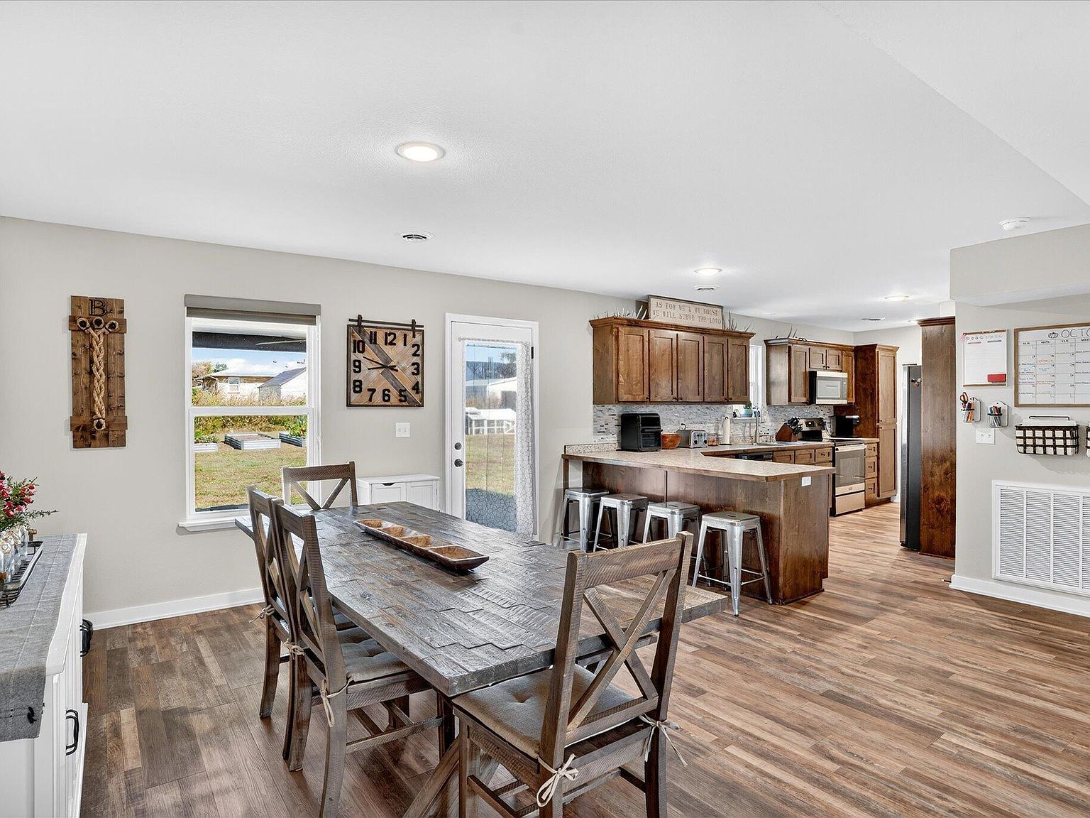 709 Valley Ln Stockton, MO 65785  | Single Family