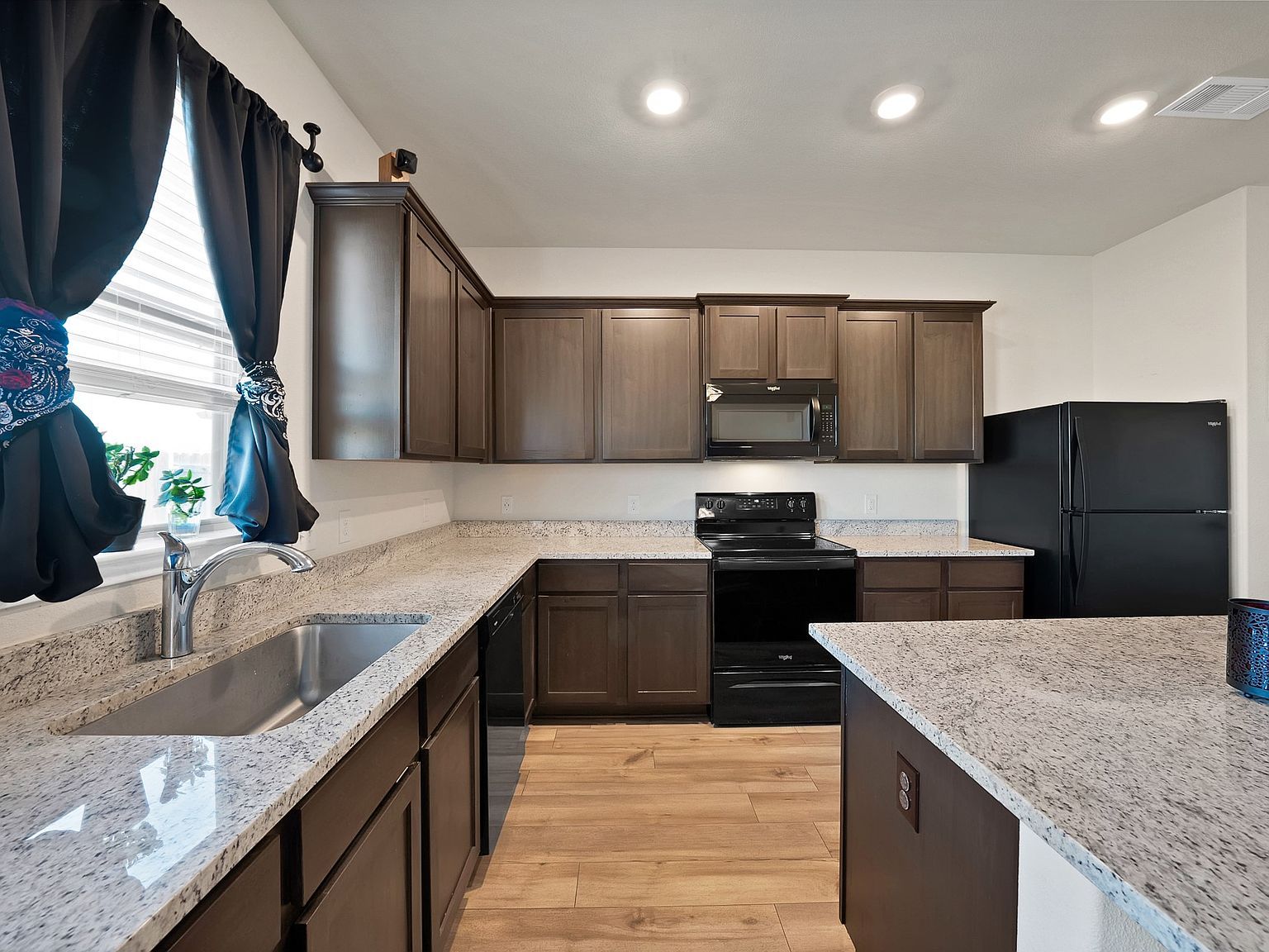 233 Lewis Ln Venus, TX 76084 | Single Family