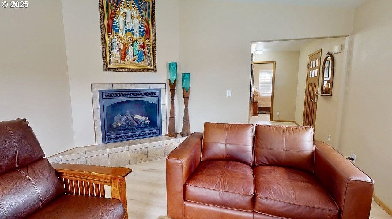 869 N Collier St Coquille, OR 97423  | Single Family