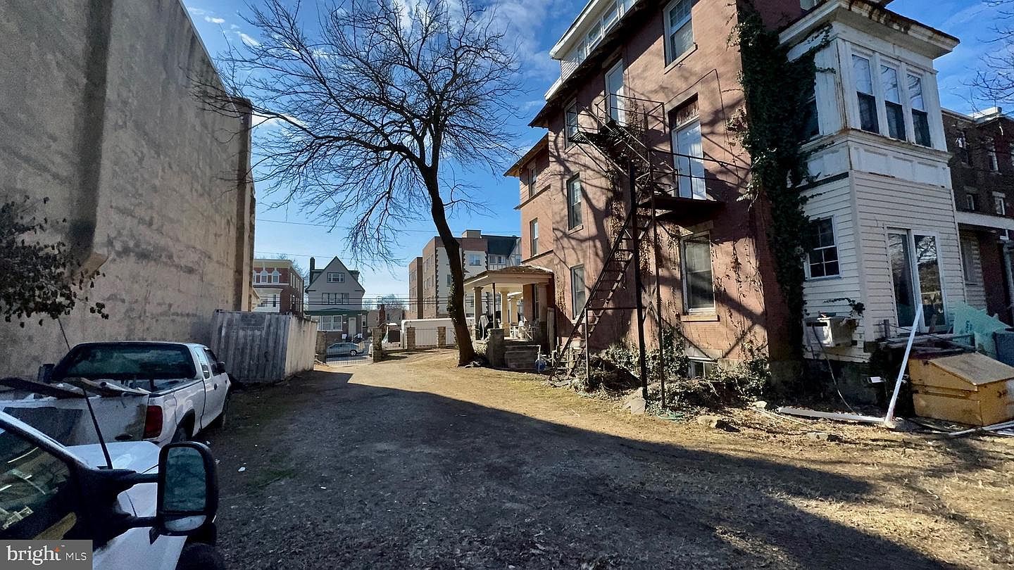 5015 Pine St Philadelphia, PA 19143  | Land/Lot