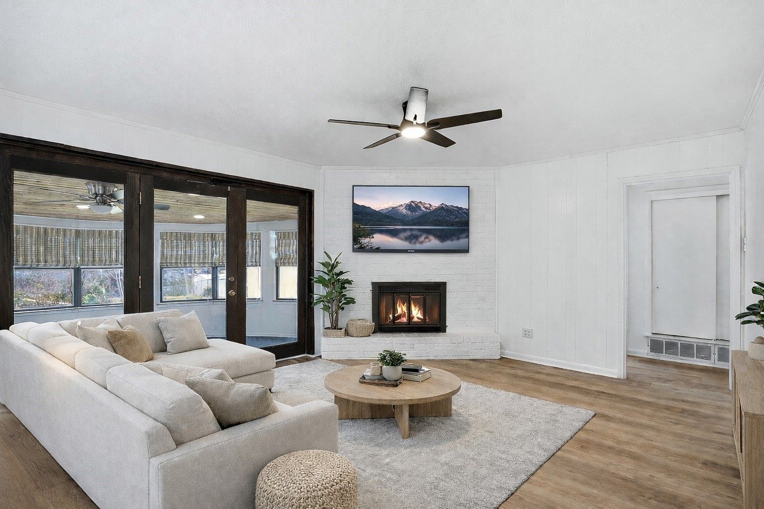 525 W Ridgewood Dr Garland, TX 75041  | Single Family