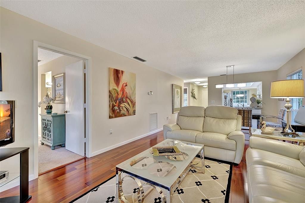5248 Marsh Field Rd #2 Sarasota, FL 34235 | Condominium