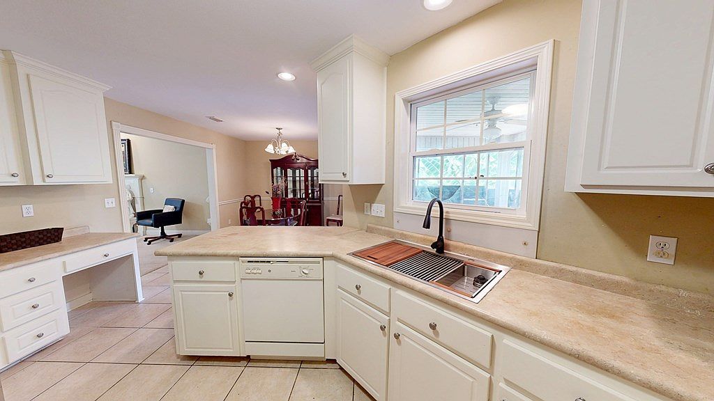 113 Cottage Ct Dothan, AL 36303  | Single Family