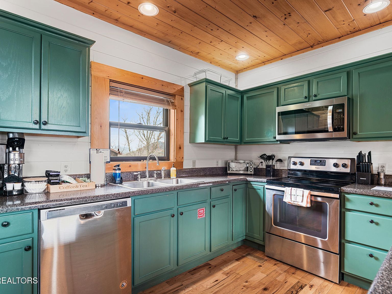 1551 Bears Den Way Sevierville, TN 37876  | Single Family