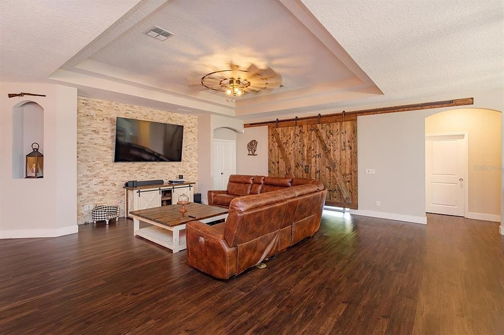 1371 Cavender Creek Rd Minneola, FL 34715  | Single Family