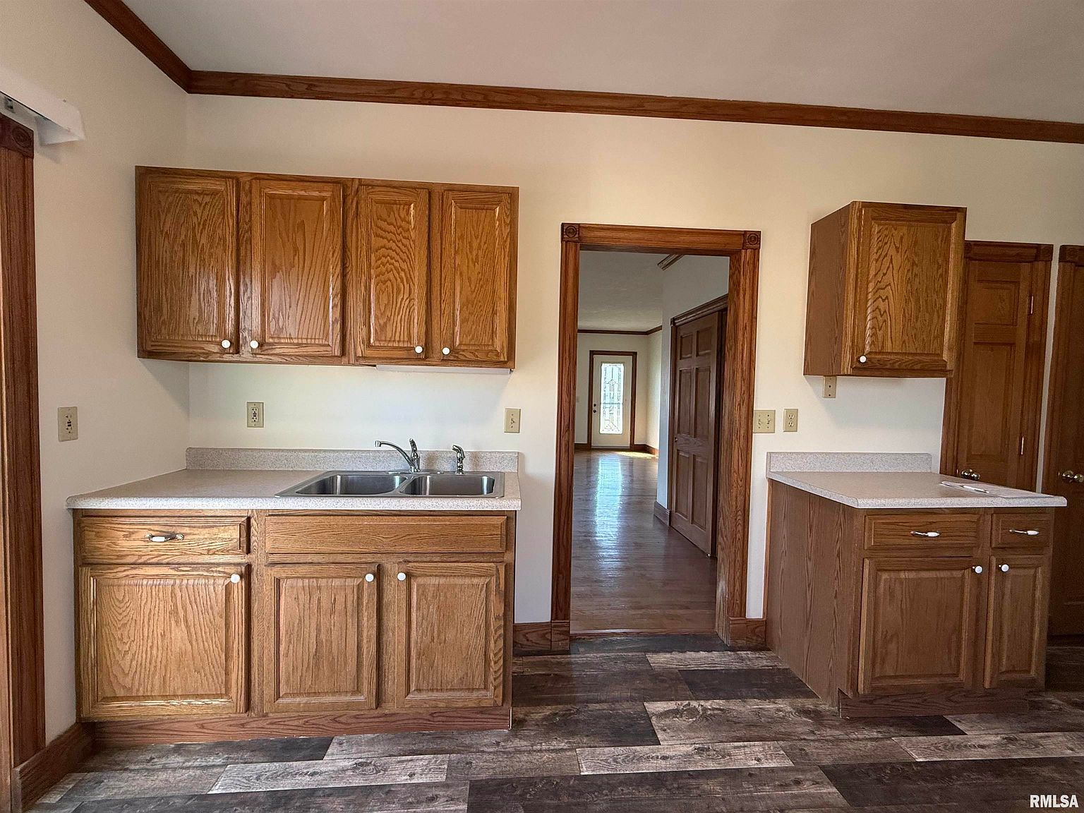 4236 N Prospect Rd Peoria, IL 61614 | Single Family