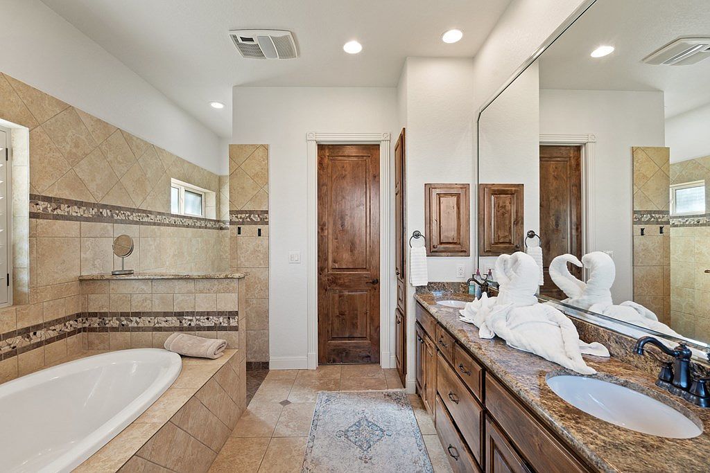 45 Pfeiffer Rd Fredericksburg, TX 78624  | Single Family